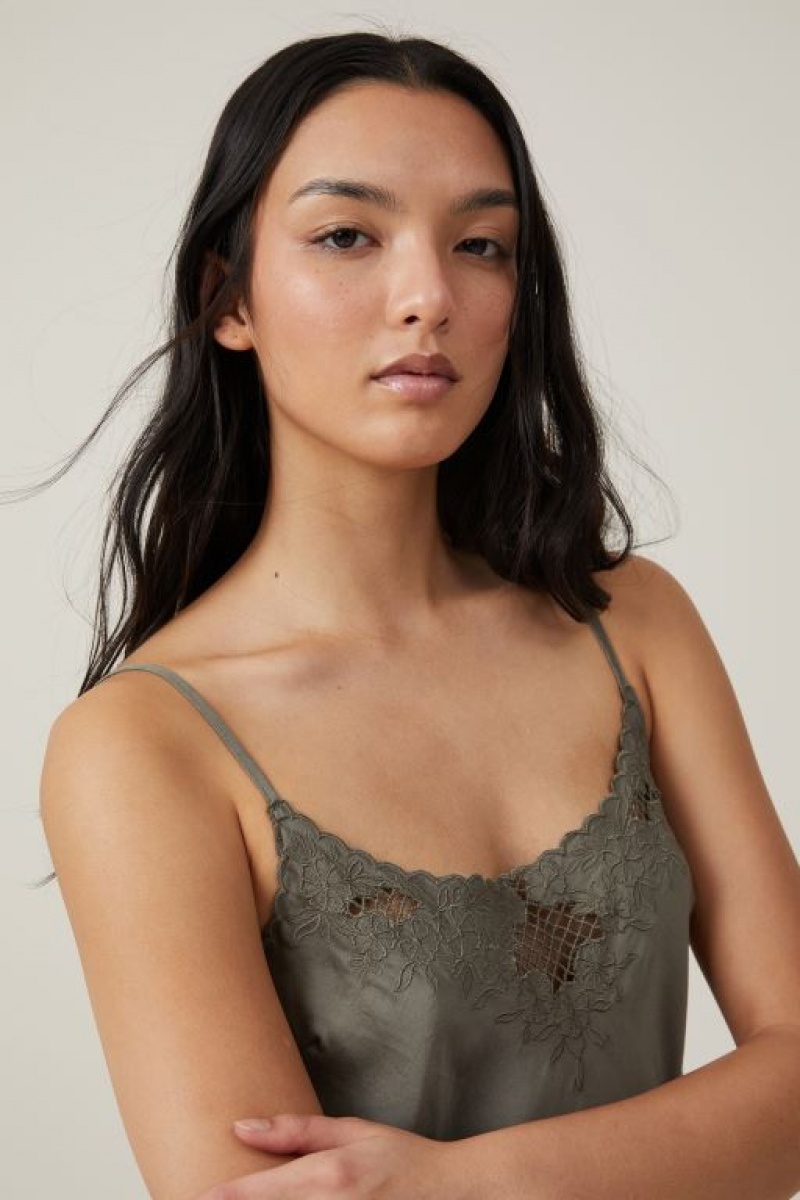 Cotton On Willa Satin Cami Women's Shirts Woodland | FzgiF0yG13I